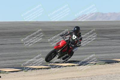 media/Oct-13-2025-Moto Forza (Mon) [[a66d839500]]/4-C Group/Session 2 (Bowl)/